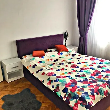 Apartament Untold *